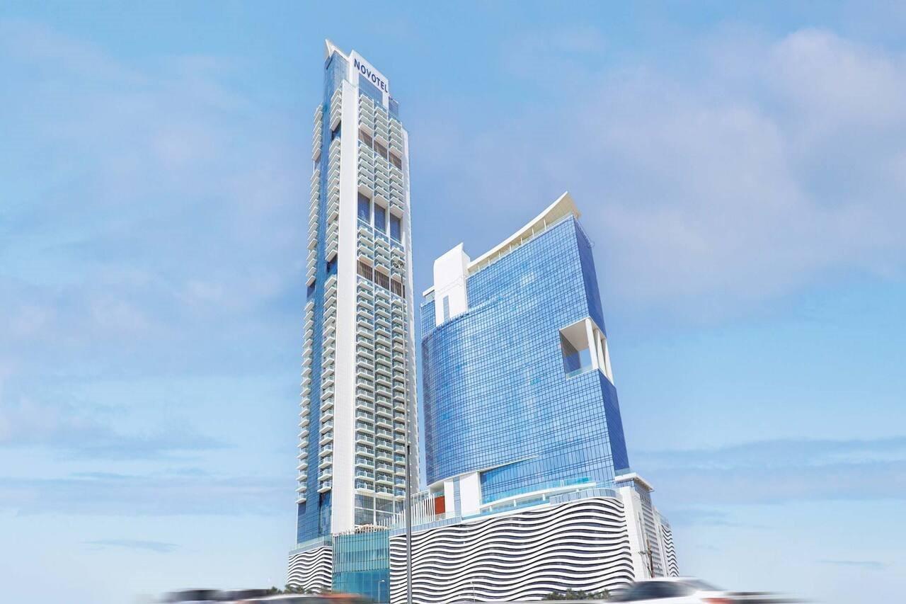 Novotel Jumeirah Village Triangle Dubai Exteriör bild